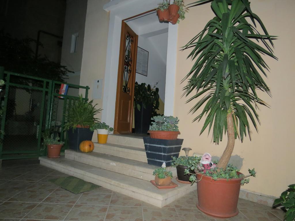 Guesthouse Vrlic Split Exterior foto